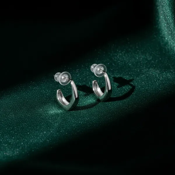 Geometric_Faceted_Silver_Hoop_Earrings